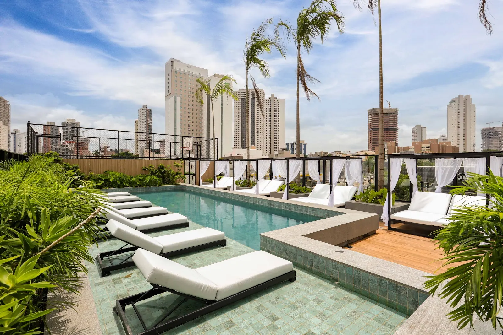 Piscina do Hub Compact Life